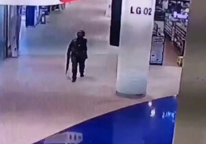 【閲覧注意】TVでは絶対に放送されない、タイの銃乱射事件の無修正映像が怖すぎる・・・