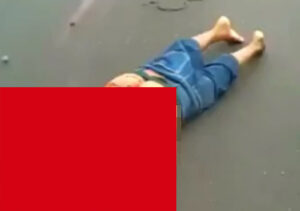 【超閲覧注意】自分以外の家族が一瞬で肉塊になる悲惨な事故で精神崩壊する人妻・・・