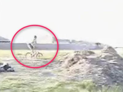 【閲覧注意】自転車で川に飛び込んだ小学生、恐ろしい事になる（動画あり）