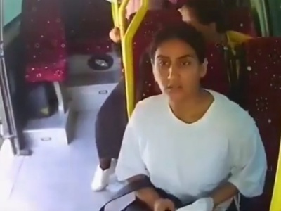【閲覧注意】バスに乗車中の女さんが一瞬で死亡する動画、トンデモナイ・・・（動画あり）