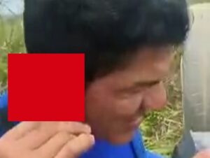 【閲覧注意】横転事故を起こした車のドライバーの”耳”がヤバイ事になってるんだが…(動画あり)