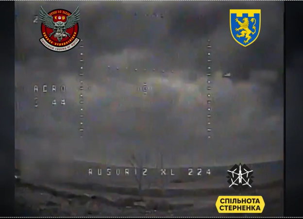 【閲覧注意】ウクライナ軍によるドローン爆撃のFPV視点動画。ゲーム感覚で人殺しができる現代の戦争。